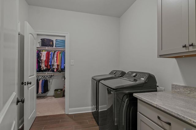 14401 Sterling Oaks Dr, Gonzales, LA 70737