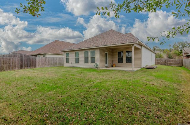 14401 Sterling Oaks Dr, Gonzales, LA 70737