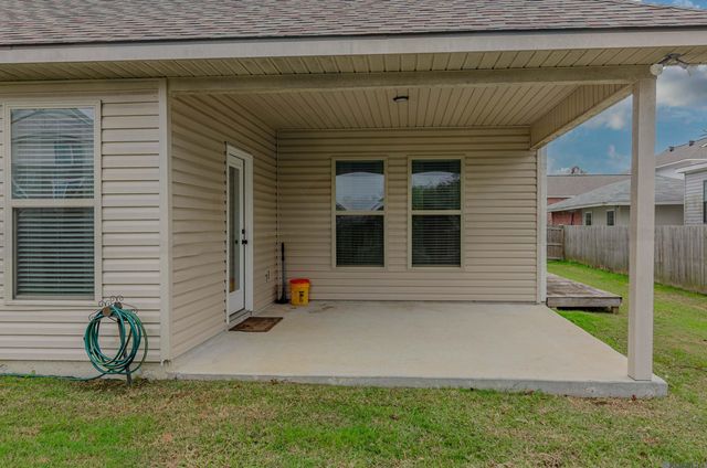 14401 Sterling Oaks Dr, Gonzales, LA 70737