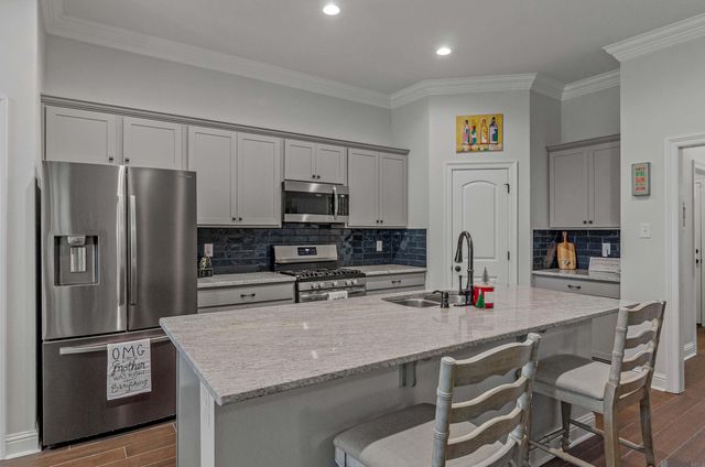 14401 Sterling Oaks Dr, Gonzales, LA 70737