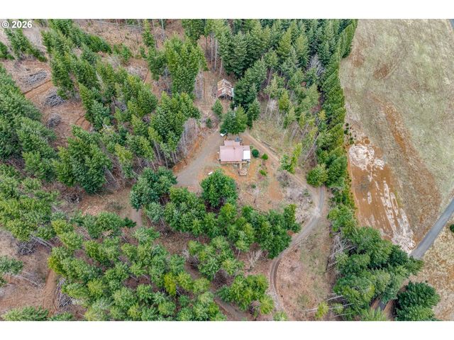 1202 SCOGGINS Rd, Underwood, WA 98651