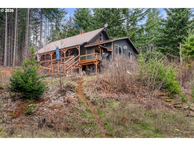 1202 SCOGGINS Rd, Underwood, WA 98651