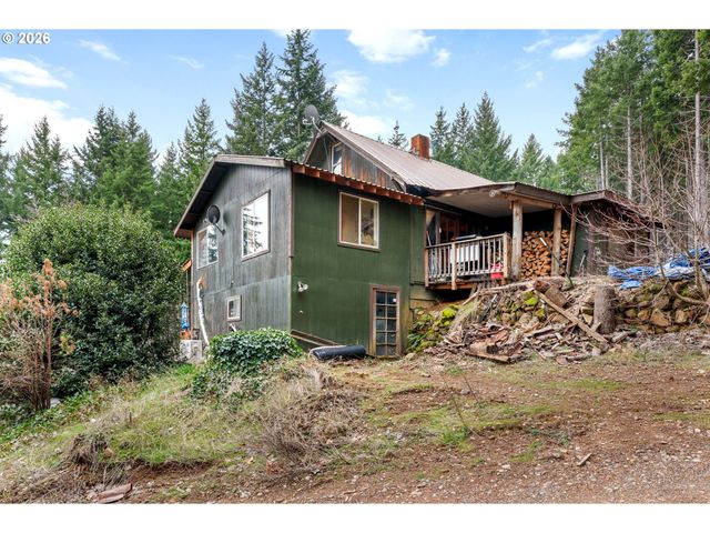 1202 SCOGGINS Rd, Underwood, WA 98651