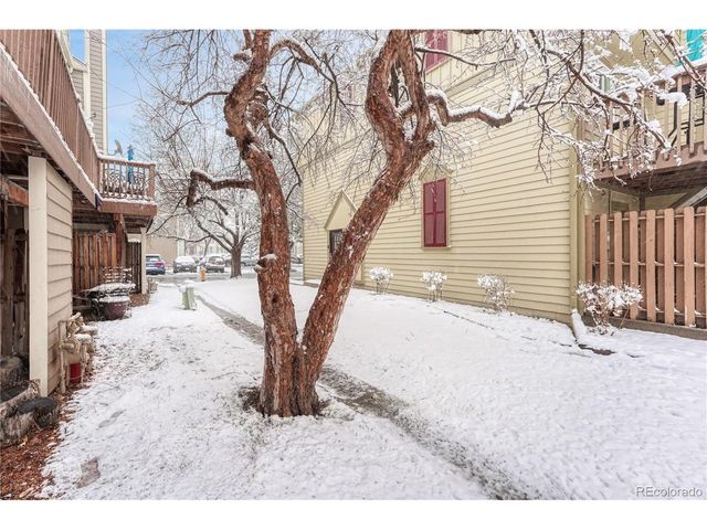 1811 S Quebec Way 1, Denver, CO 80231