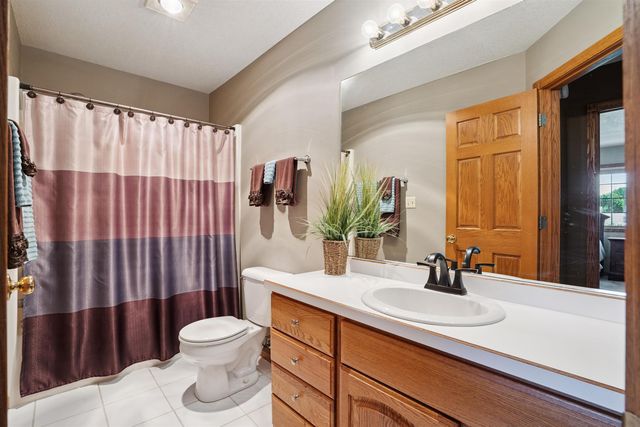 219 Cordoba, Cedar Falls, IA 50613