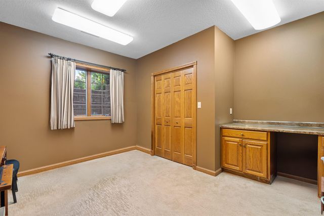 219 Cordoba, Cedar Falls, IA 50613