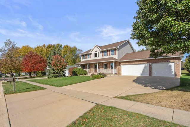 219 Cordoba, Cedar Falls, IA 50613