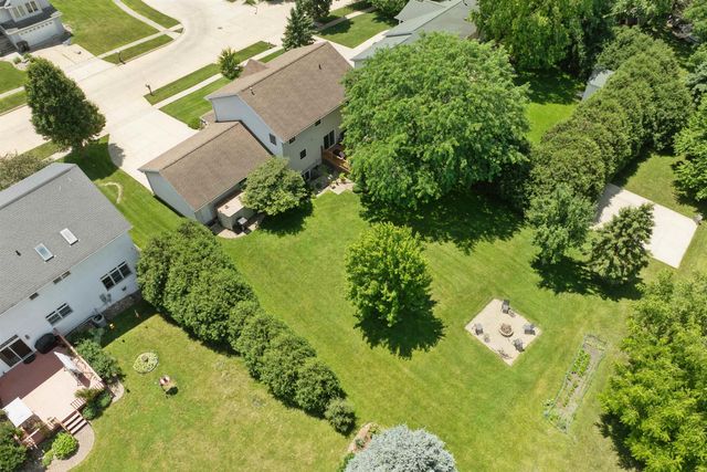 219 Cordoba, Cedar Falls, IA 50613