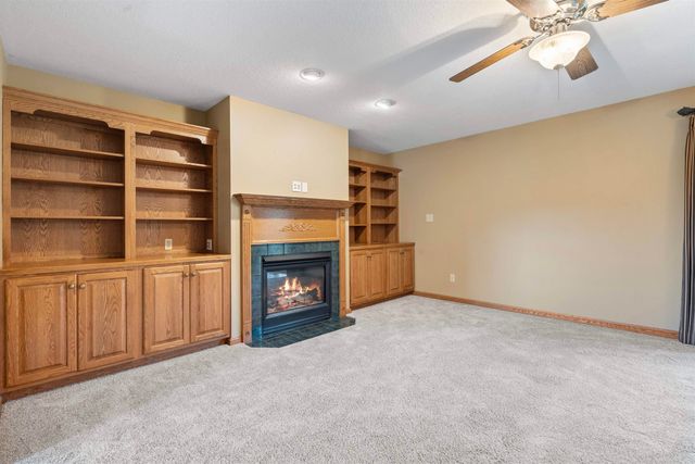 219 Cordoba, Cedar Falls, IA 50613