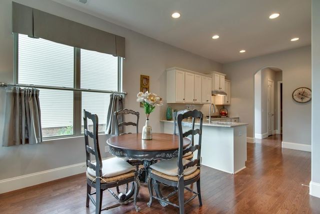 122 Oasis Dr, La Vergne, TN 37086