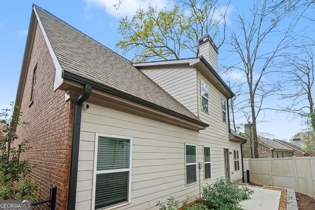 204 Towns Walk Drive, Athens, GA 30606