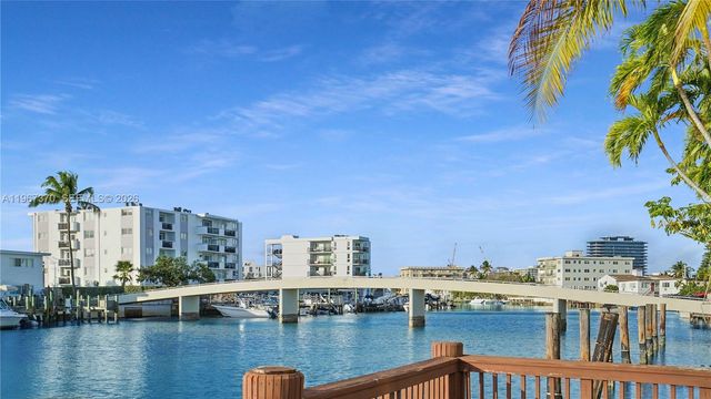 8024 Tatum Waterway Dr 5D, Miami Beach, FL 33141