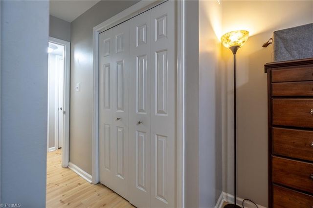 1135 Glendale Drive, Greensboro, NC 27406