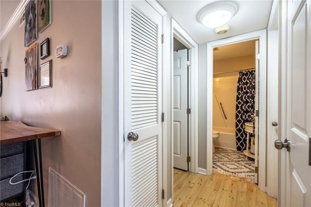 1135 Glendale Drive, Greensboro, NC 27406