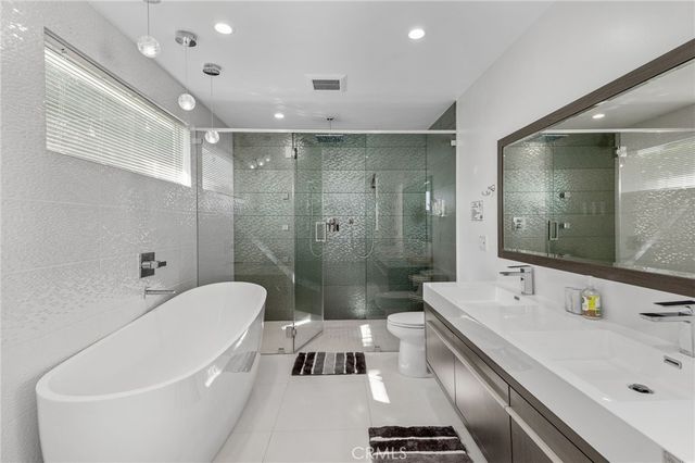 1055 E Racquet Club, Palm Springs, CA 92262