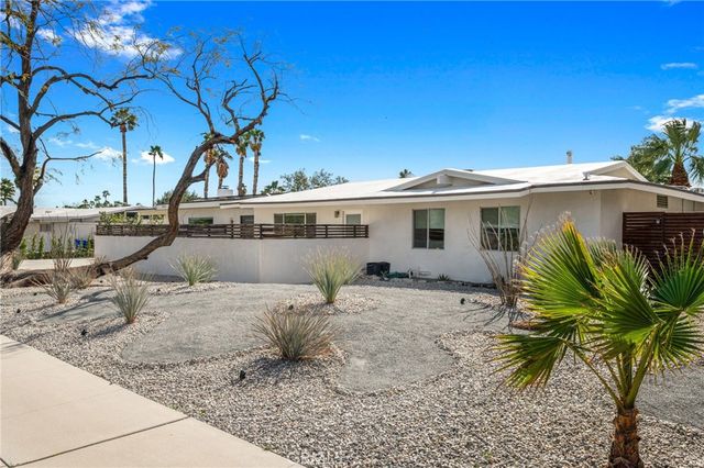 1055 E Racquet Club, Palm Springs, CA 92262