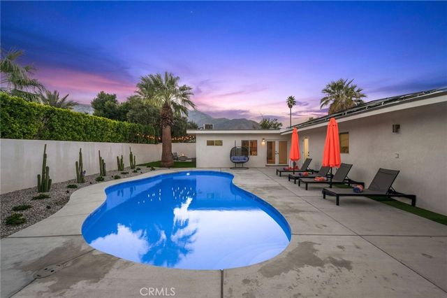 1055 E Racquet Club, Palm Springs, CA 92262