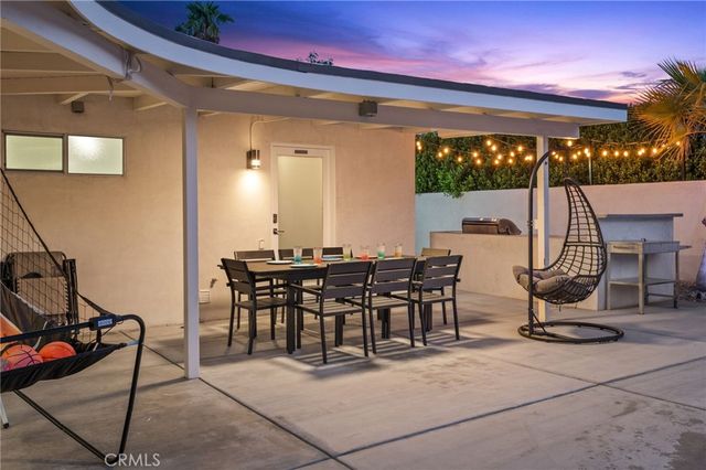 1055 E Racquet Club, Palm Springs, CA 92262