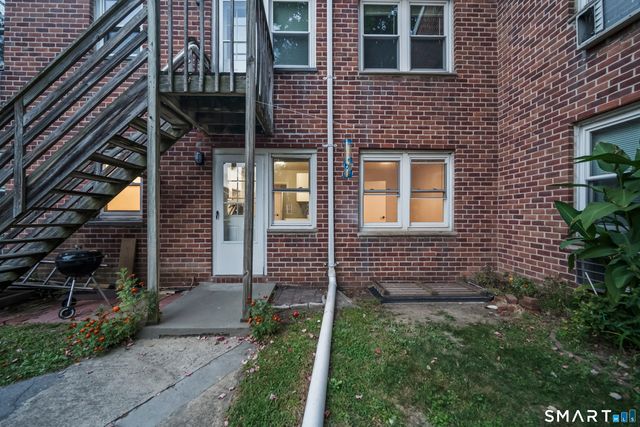 120 Blachley Road D, Stamford, CT 06902