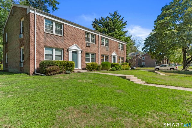 120 Blachley Road D, Stamford, CT 06902