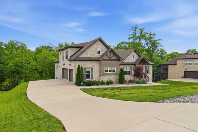 971 Nashs Nook, Columbia, TN 38401