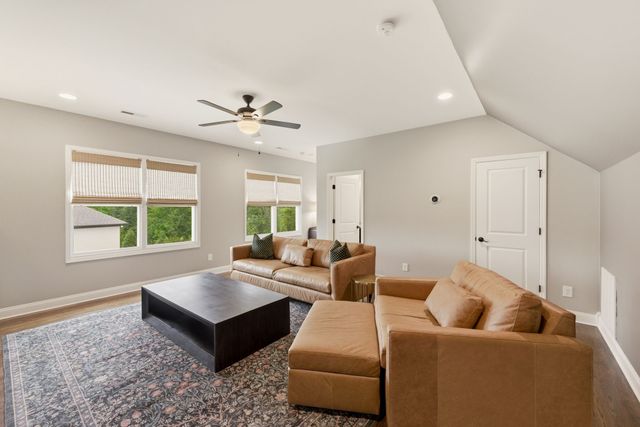 971 Nashs Nook, Columbia, TN 38401
