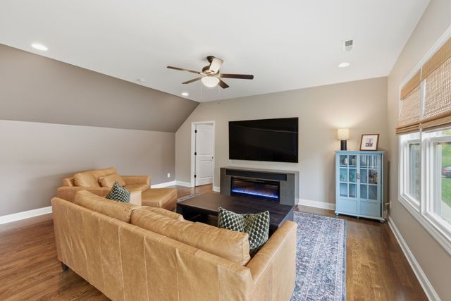 971 Nashs Nook, Columbia, TN 38401