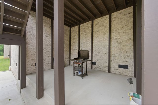 971 Nashs Nook, Columbia, TN 38401