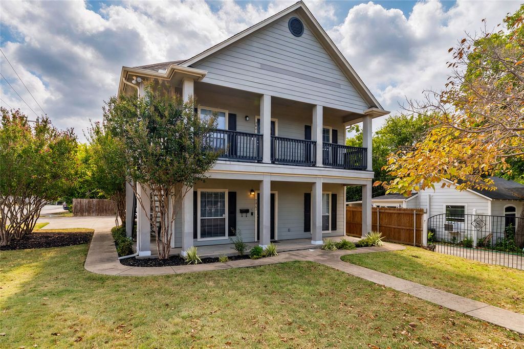 2803 Frazier Avenue, Fort Worth, TX 76110