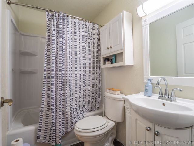 909 Fireside Estate, Mcalester, OK 74501