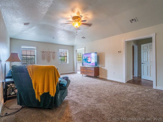 909 Fireside Estate, Mcalester, OK 74501