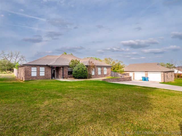909 Fireside Estate, Mcalester, OK 74501