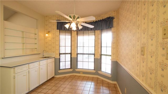 4634 Megal Dr, Corpus Christi, TX 78413