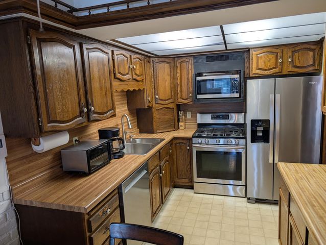 2380 103rd Lane NW, Coon Rapids, MN 55433