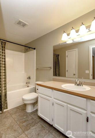 6814 144th Street Ct E, Puyallup, WA 98375