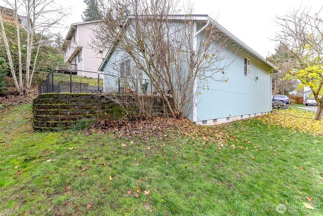 6814 144th Street Ct E, Puyallup, WA 98375