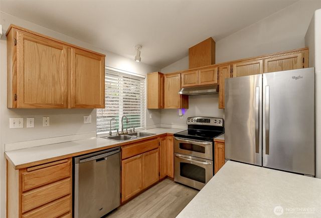 6814 144th Street Ct E, Puyallup, WA 98375