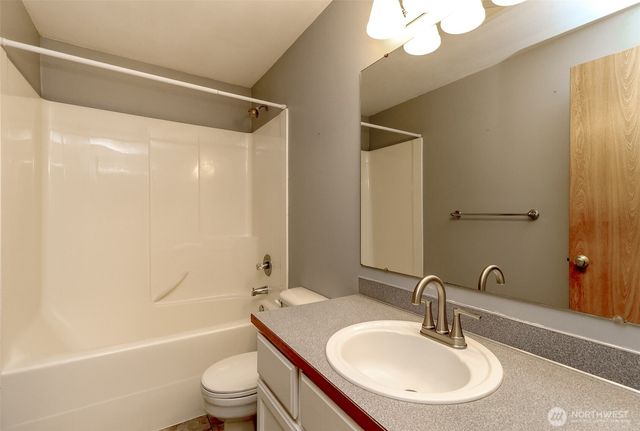 6814 144th Street Ct E, Puyallup, WA 98375