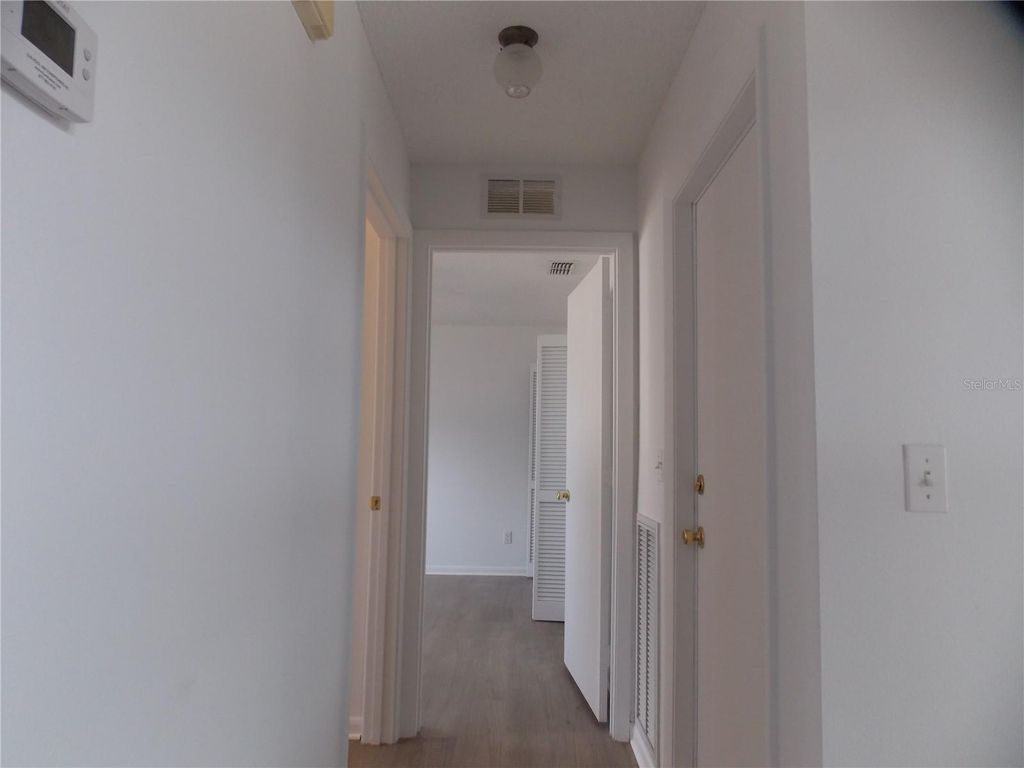 Image 14 of property listing at 9859 SW 97TH LANE, Ocala, FL 34481