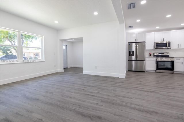 1029 NW 42nd Street, Miami, FL 33127