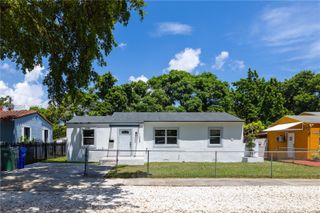 1029 NW 42nd Street, Miami, FL 33127