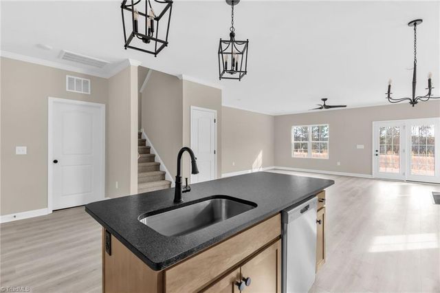 502 Beeson Court, Clemmons, NC 27012