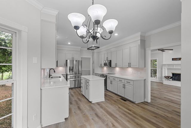 108 Buckhead Drive, Headland, AL 36345