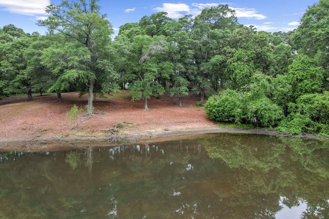 108 Buckhead Drive, Headland, AL 36345