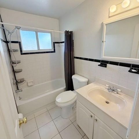 5520 HOBSON STREET NE, St Petersburg, FL 33704