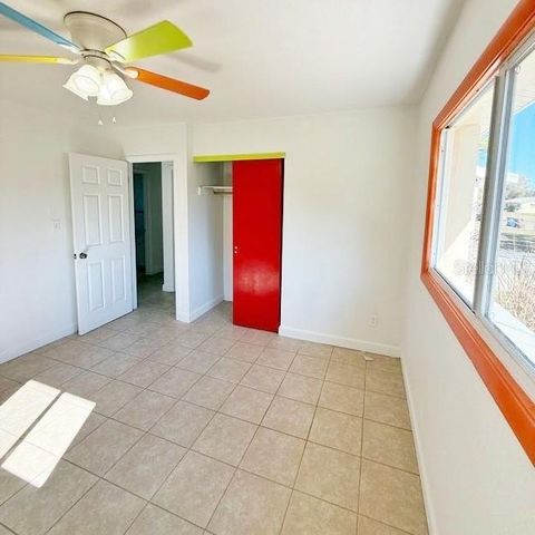 5520 HOBSON STREET NE, St Petersburg, FL 33704