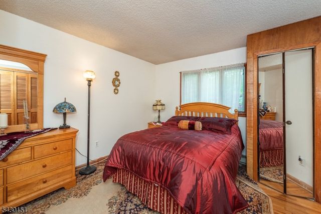 82 Highland Ave, Riverdale Boro, NJ 07457