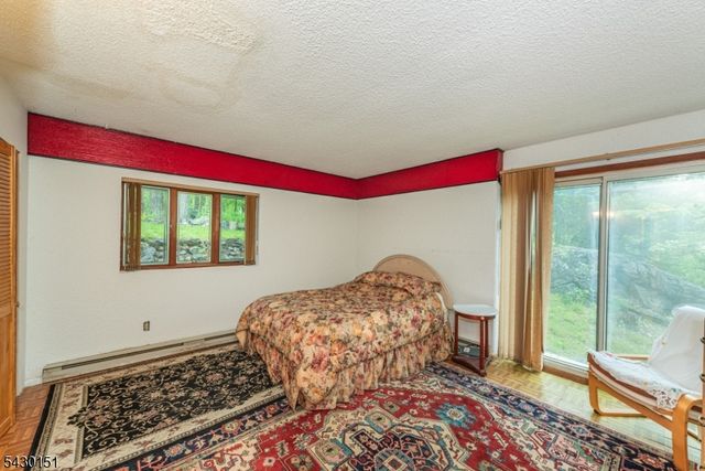 82 Highland Ave, Riverdale Boro, NJ 07457