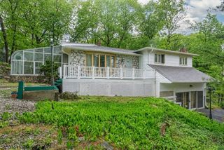 82 Highland Ave, Riverdale Boro, NJ 07457