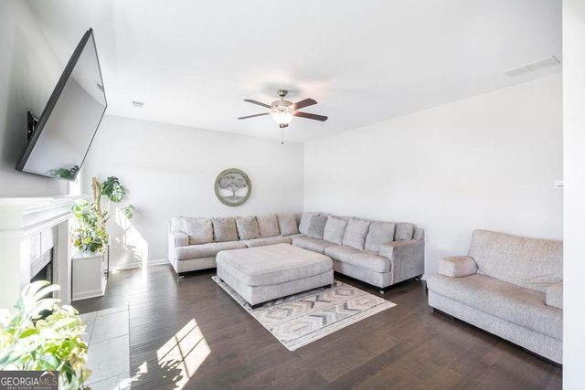 110 Bella Court, Kathleen, GA 31047